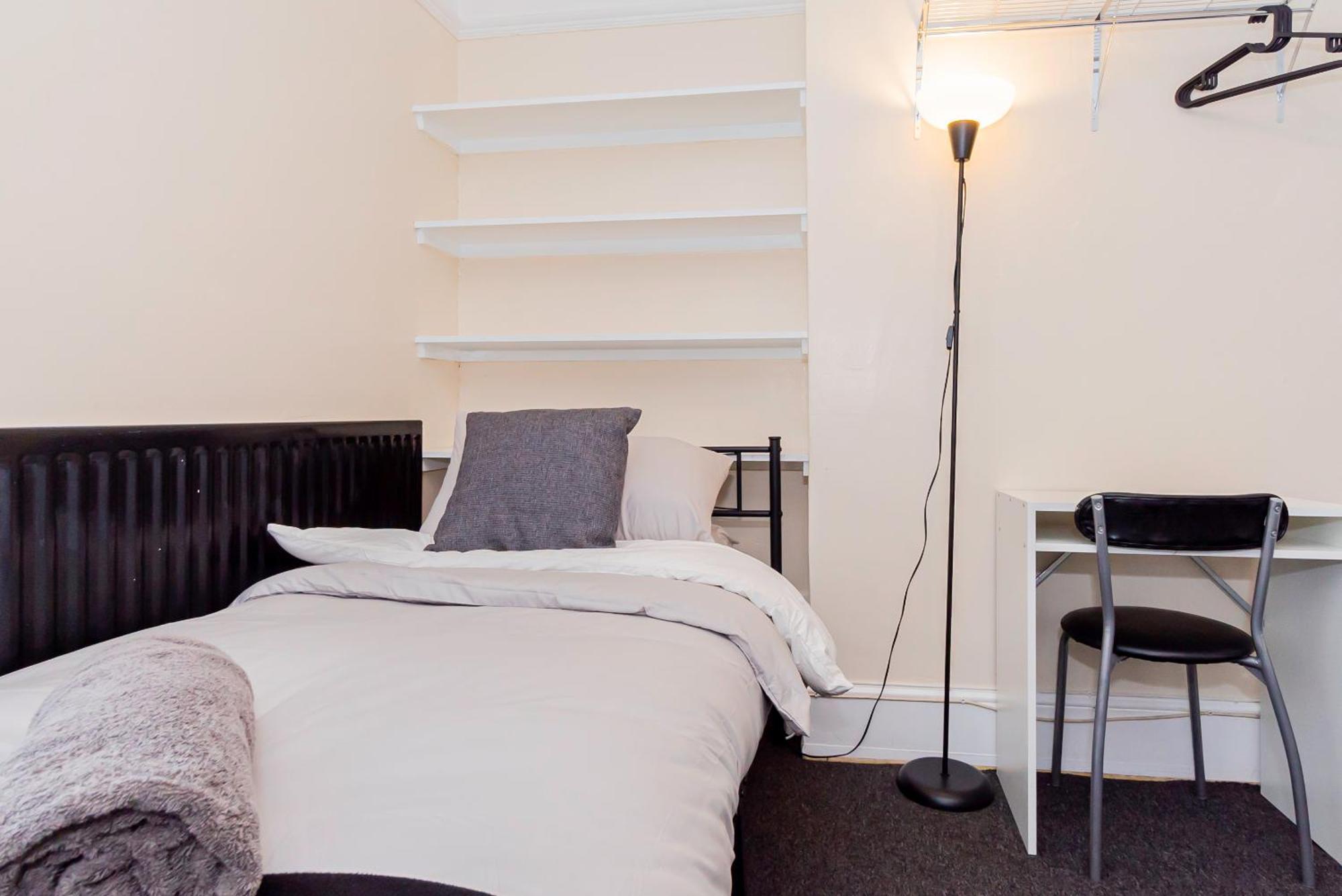 Shirley House 5, Guest House, Self Catering, Self Check In With Smart Locks, Use Of Fully Equipped Kitchen, Close To City Centre, Ideal For Longer Stays And Fawley Contractors Southampton Extérieur photo