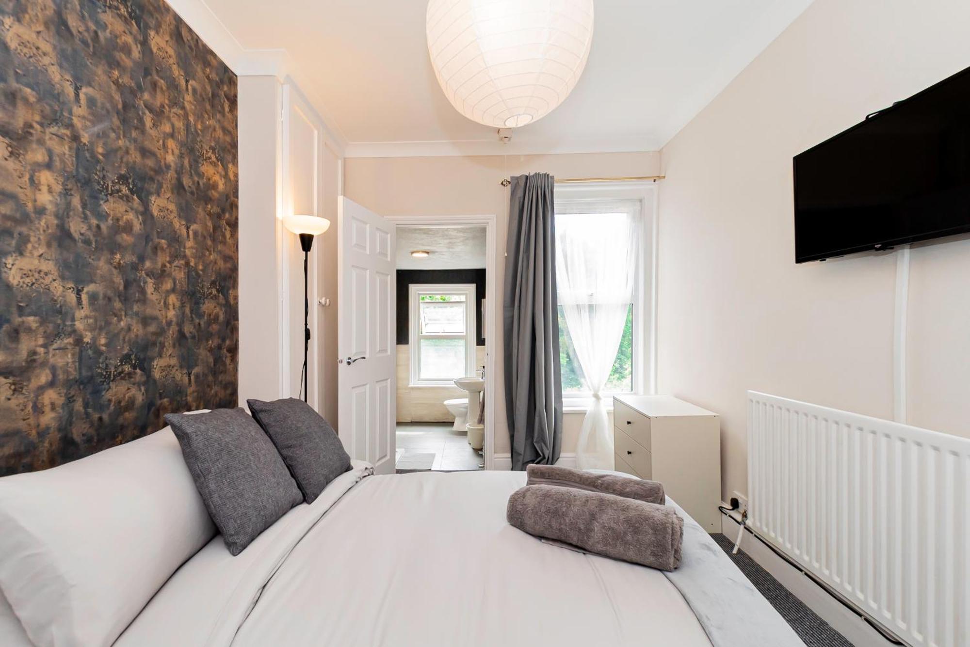 Shirley House 5, Guest House, Self Catering, Self Check In With Smart Locks, Use Of Fully Equipped Kitchen, Close To City Centre, Ideal For Longer Stays And Fawley Contractors Southampton Extérieur photo
