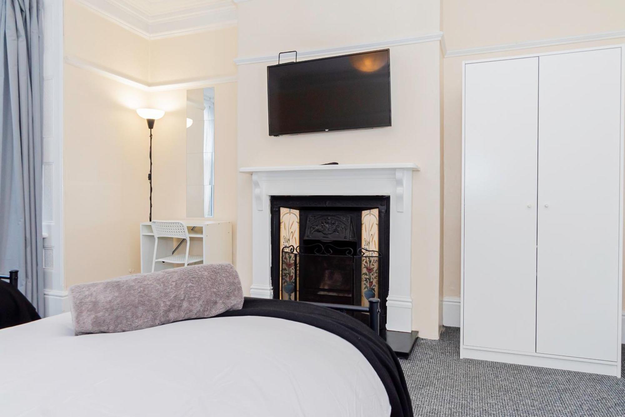 Shirley House 5, Guest House, Self Catering, Self Check In With Smart Locks, Use Of Fully Equipped Kitchen, Close To City Centre, Ideal For Longer Stays And Fawley Contractors Southampton Extérieur photo