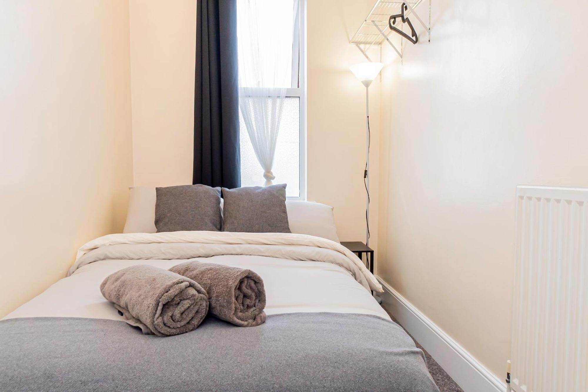 Shirley House 5, Guest House, Self Catering, Self Check In With Smart Locks, Use Of Fully Equipped Kitchen, Close To City Centre, Ideal For Longer Stays And Fawley Contractors Southampton Extérieur photo