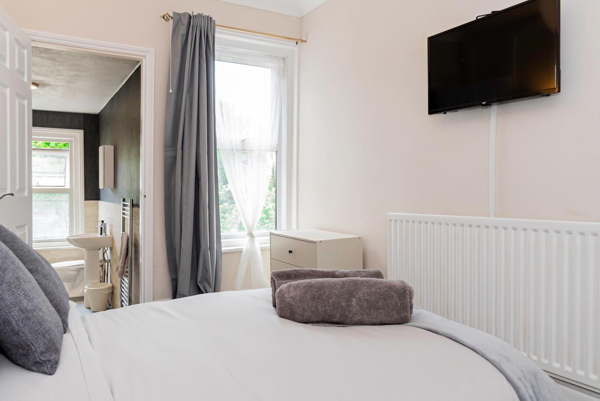 Shirley House 5, Guest House, Self Catering, Self Check In With Smart Locks, Use Of Fully Equipped Kitchen, Close To City Centre, Ideal For Longer Stays And Fawley Contractors Southampton Extérieur photo