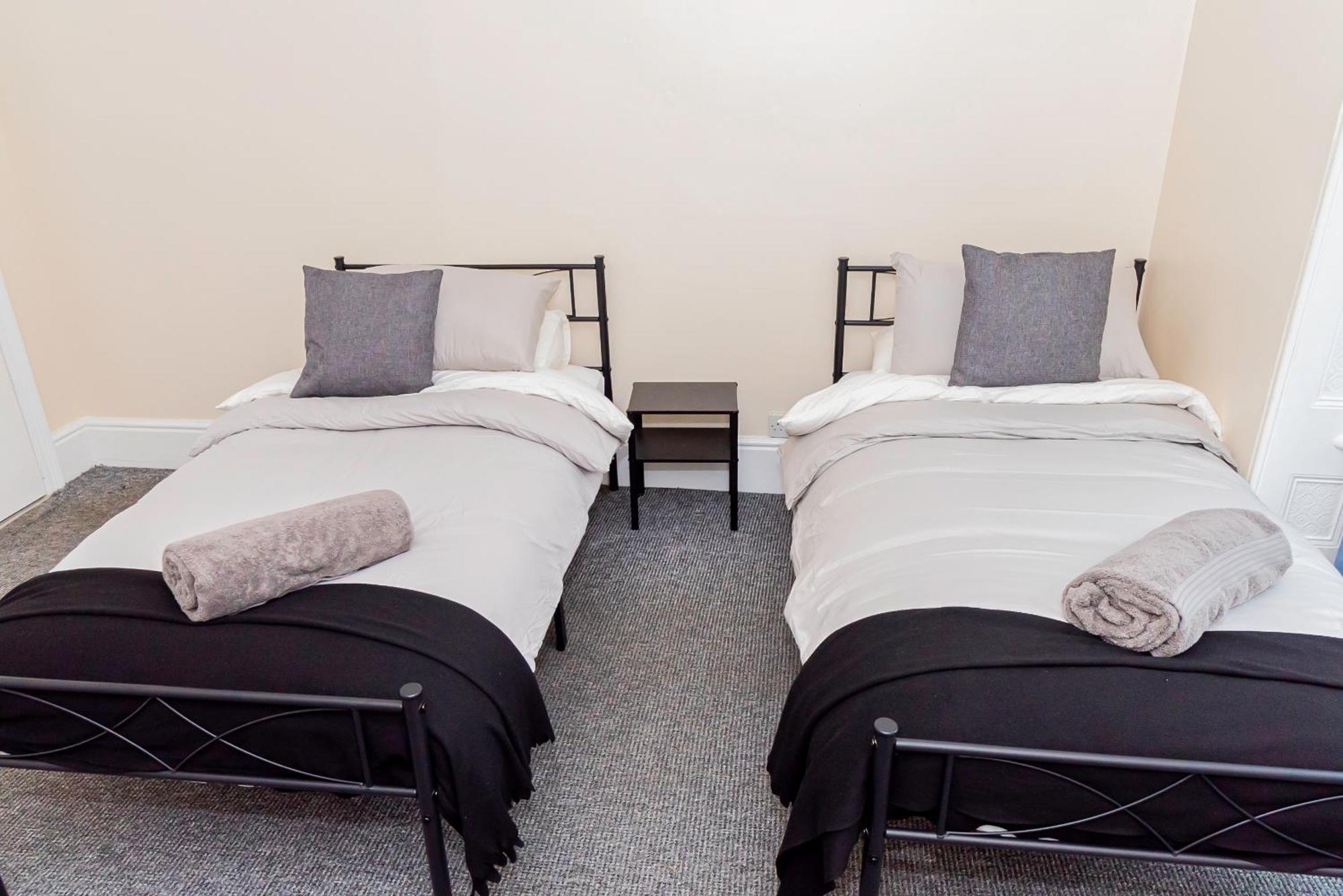 Shirley House 5, Guest House, Self Catering, Self Check In With Smart Locks, Use Of Fully Equipped Kitchen, Close To City Centre, Ideal For Longer Stays And Fawley Contractors Southampton Extérieur photo